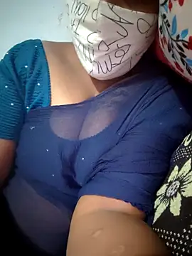Snapshot of Tamil_Hot_HoneyBee chatting on June 2026 07:30:02 PM Tamil Hot HoneyBee online show from June 2026 07:30:02 PM