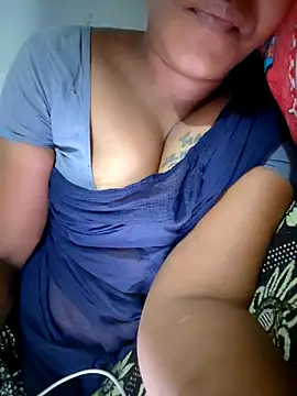 Snapshot of Tamil_Hot_HoneyBee chatting on June 2026 03:07:01 AM Tamil Hot HoneyBee online show from June 2026 03:07:01 AM