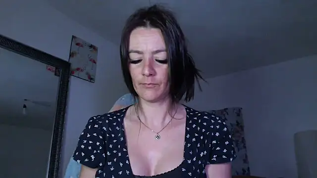 Snapshot of missydiorr10 chatting on May 2026 06:52:01 AM missydiorr10 online show from May 2026 06:52:01 AM