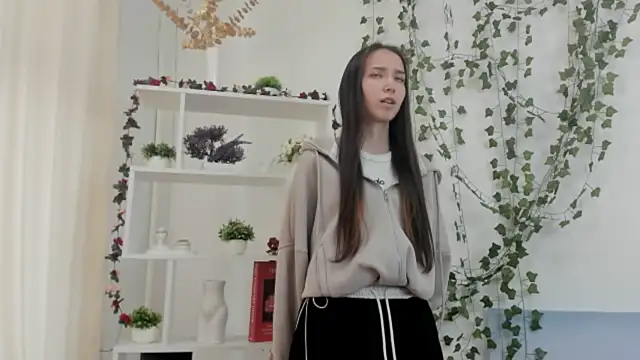 Snapshot of FlorineBuskey chatting on April 2026 05:32:01 AM FlorineBuskey online show from April 2026 05:32:01 AM