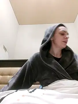 Snapshot of Dream_Ira chatting on April 2026 06:10:02 PM Dream Ira online show from April 2026 06:10:02 PM