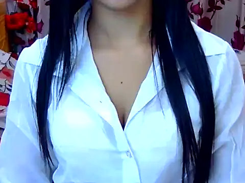 Snapshot of Alina_Nur chatting on June 2026 02:28:01 AM Alina Nur online show from June 2026 02:28:01 AM