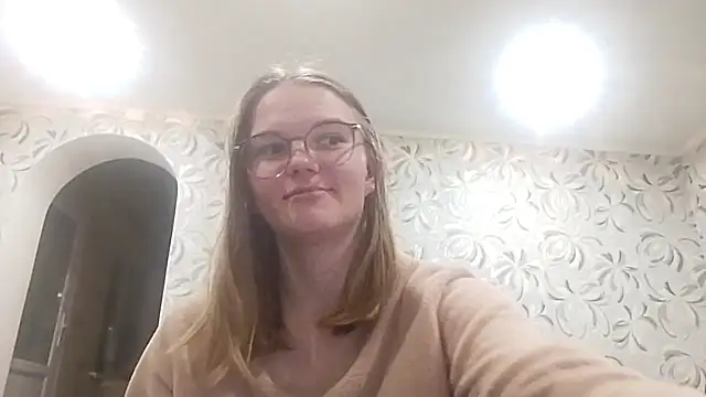 Snapshot of RottedDam chatting on April 2026 10:12:02 PM RottedDam online show from April 2026 10:12:02 PM