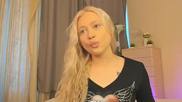 MidnightPoise online show from June 2026 05:23:01 AM
