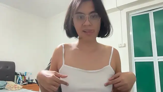 Snapshot of angel_inc99 chatting on April 2026 06:21:02 PM angel inc99 online show from April 2026 06:21:02 PM