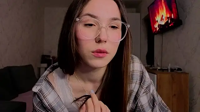 Snapshot of Honey_Peachy chatting on April 2026 01:53:02 PM Honey Peachy online show from April 2026 01:53:02 PM