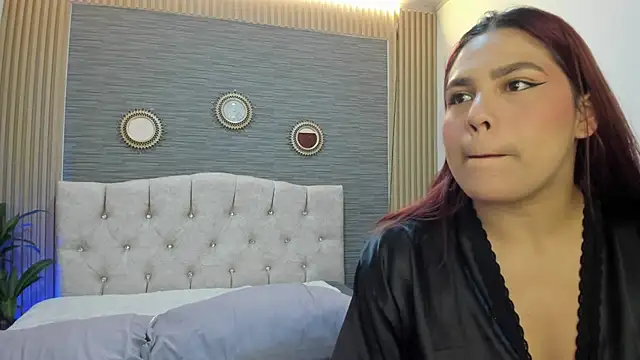 Snapshot of SamyandAllison chatting on May 2026 09:19:01 PM SamyandAllison online show from May 2026 09:19:01 PM