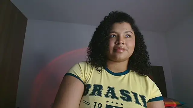 Snapshot of Nerea- chatting on April 2026 02:21:01 AM Nerea- online show from April 2026 02:21:01 AM