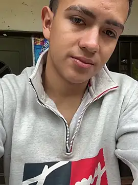 Snapshot of santiagoo_madrid chatting on April 2026 04:48:02 PM santiagoo madrid online show from April 2026 04:48:02 PM