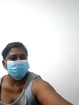 Snapshot of QweenSL chatting on April 2026 05:21:02 PM QweenSL online show from April 2026 05:21:02 PM