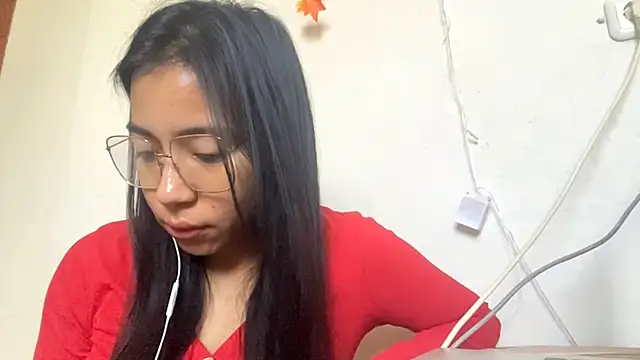 Snapshot of TaiFifer chatting on April 2026 02:31:01 AM TaiFifer online show from April 2026 02:31:01 AM