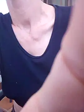 Snapshot of bombasexual chatting on April 2026 03:09:01 PM bombasexual online show from April 2026 03:09:01 PM