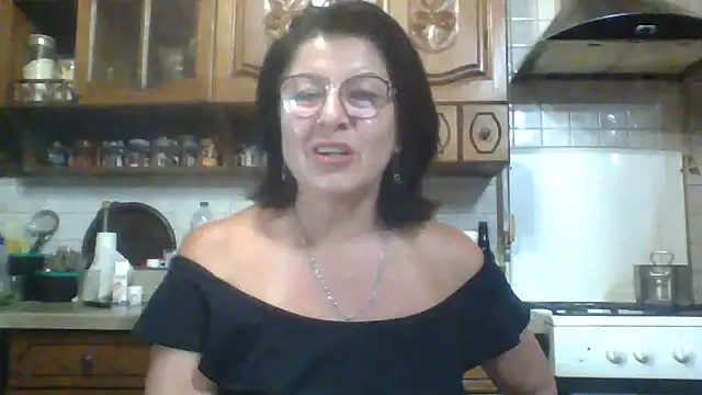 Snapshot of Fiona06 chatting on June 2026 08:03:01 PM Fiona06 online show from June 2026 08:03:01 PM