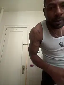 Snapshot of footlongpipeBBC chatting on April 2026 04:26:01 PM footlongpipeBBC online show from April 2026 04:26:01 PM