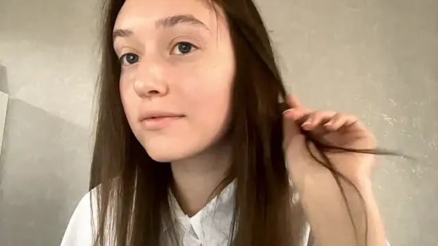Snapshot of LisaSunrise chatting on April 2026 01:26:01 AM LisaSunrise online show from April 2026 01:26:01 AM