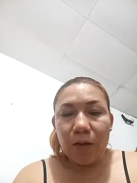 Snapshot of Luna_Morch chatting on May 2026 10:36:01 AM Luna Morch online show from May 2026 10:36:01 AM