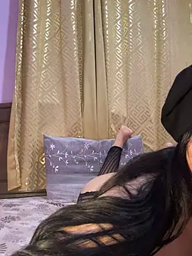 QueenRima99 online show from June 2026 11:07:01 PM