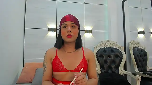 Daphne Leia online show from April 2026 07:42:02 PM