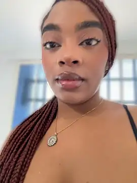 Snapshot of Ebony_maison chatting on April 2026 07:01:01 PM Ebony maison online show from April 2026 07:01:01 PM