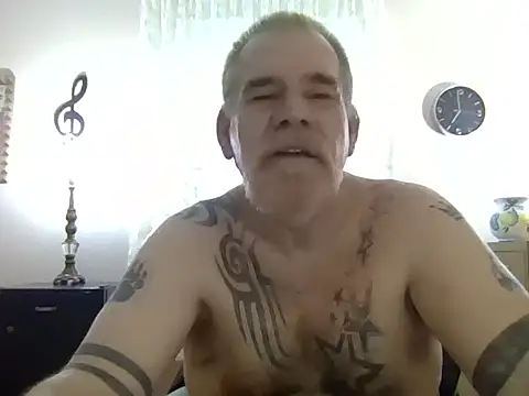 Snapshot of Caesar_Baxter chatting on April 2026 10:59:01 PM Caesar Baxter online show from April 2026 10:59:01 PM