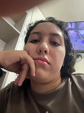 Snapshot of Dalgom-i chatting on April 2026 07:12:01 PM Dalgom-i online show from April 2026 07:12:01 PM