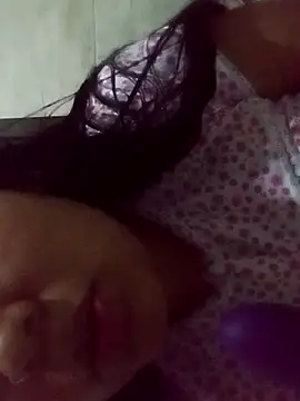 Snapshot of Milatoro chatting on April 2026 01:47:01 AM Milatoro online show from April 2026 01:47:01 AM