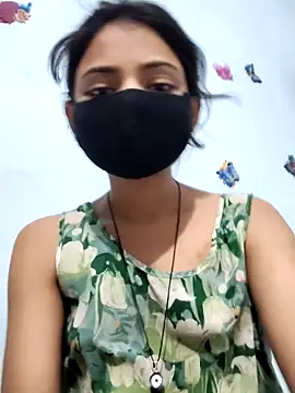 Snapshot of Aaliya-- chatting on May 2026 06:46:02 PM Aaliya-- online show from May 2026 06:46:02 PM