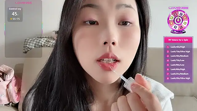 Snapshot of XIAOnaimao-001 chatting on June 2026 07:45:02 AM XIAOnaimao-001 online show from June 2026 07:45:02 AM
