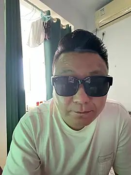 langzi-888 online show from May 2026 06:43:01 AM