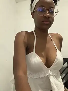 Snapshot of Julyshygirl chatting on April 2026 01:36:01 AM Julyshygirl online show from April 2026 01:36:01 AM