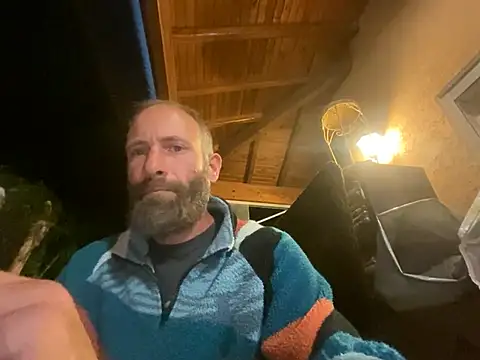 Snapshot of thefrenchi09 chatting on April 2026 08:06:01 PM thefrenchi09 online show from April 2026 08:06:01 PM