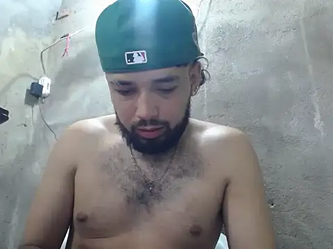 Snapshot of camilorestrepo77 chatting on April 2026 11:31:01 PM camilorestrepo77 online show from April 2026 11:31:01 PM