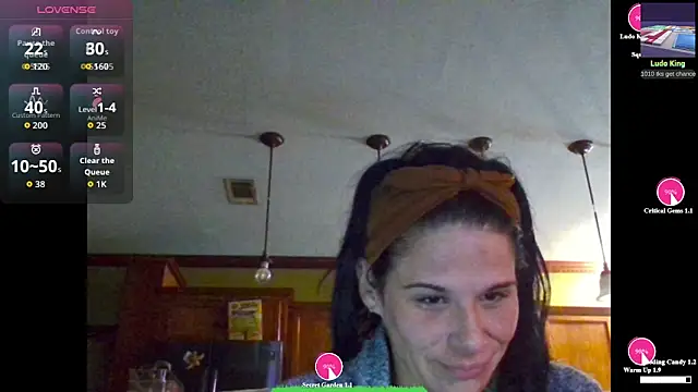 Snapshot of Vanessa_Valentine chatting on May 2026 11:51:02 AM Vanessa Valentine online show from May 2026 11:51:02 AM