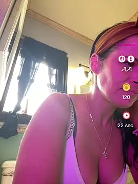 Snapshot of Vanessa_Valentine chatting on June 2026 04:08:02 PM Vanessa Valentine online show from June 2026 04:08:02 PM