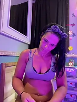 Snapshot of Vanessa_Valentine chatting on July 2026 02:18:02 PM Vanessa Valentine online show from July 2026 02:18:02 PM