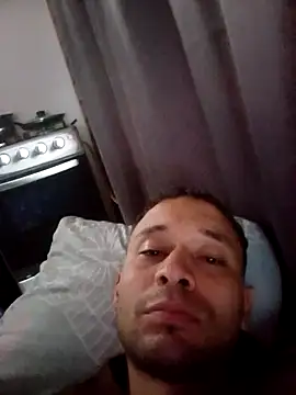 Snapshot of liz0717 chatting on April 2026 10:40:02 PM liz0717 online show from April 2026 10:40:02 PM