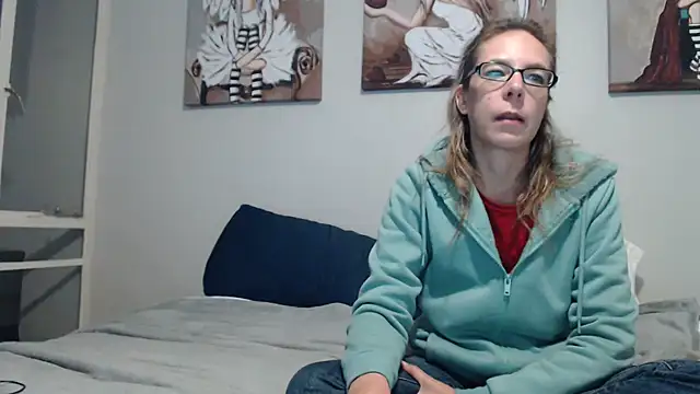 blondiesin50 online show from June 2026 09:25:02 PM