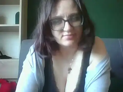 Snapshot of sensual_paris chatting on April 2026 05:47:02 AM sensual paris online show from April 2026 05:47:02 AM