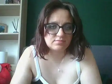 Snapshot of sensual_paris chatting on May 2026 05:26:01 AM sensual paris online show from May 2026 05:26:01 AM
