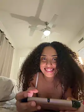 yasailynmari online show from May 2026 07:27:02 AM