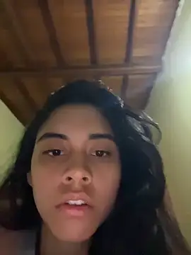 Snapshot of mia_moonna chatting on May 2026 10:12:01 AM mia moonna online show from May 2026 10:12:01 AM