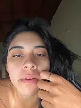 Snapshot of mia_moonna chatting on May 2026 01:39:01 PM mia moonna online show from May 2026 01:39:01 PM