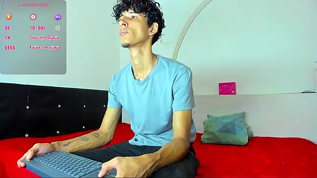 Snapshot of liammendoza98 chatting on May 2026 12:11:02 PM liammendoza98 online show from May 2026 12:11:02 PM