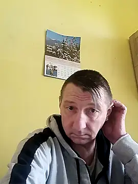 Snapshot of Sergejj86 chatting on April 2026 08:52:02 AM Sergejj86 online show from April 2026 08:52:02 AM