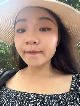 xiaochengzi505 online show from June 2026 01:32:02 AM