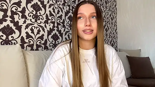 Snapshot of Akyo_alfew chatting on April 2026 02:00:02 PM Akyo alfew online show from April 2026 02:00:02 PM