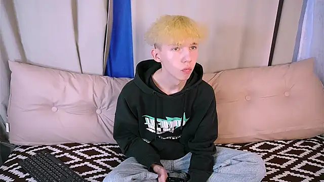 Snapshot of Evans_Mark chatting on April 2026 01:27:02 PM Evans Mark online show from April 2026 01:27:02 PM