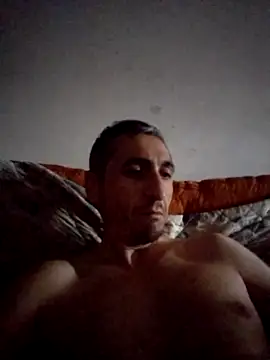 Snapshot of Alejandro83bsf chatting on April 2026 06:17:02 PM Alejandro83bsf online show from April 2026 06:17:02 PM