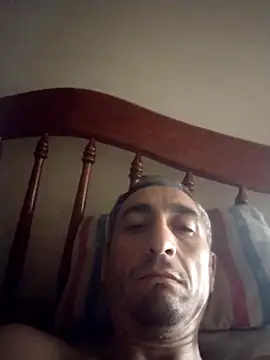 Snapshot of Alejandro83bsf chatting on April 2026 10:04:02 PM Alejandro83bsf online show from April 2026 10:04:02 PM