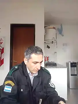 Snapshot of Alejandro83bsf chatting on July 2026 01:42:01 PM Alejandro83bsf online show from July 2026 01:42:01 PM